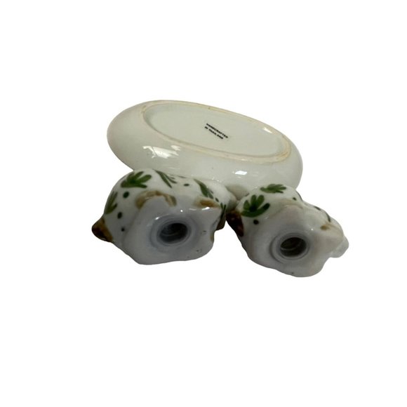 Vintage Salt & Pepper Shaker Two Rabbit on a Small Plate Handcrafted in Thailand - Picture 5 of 6